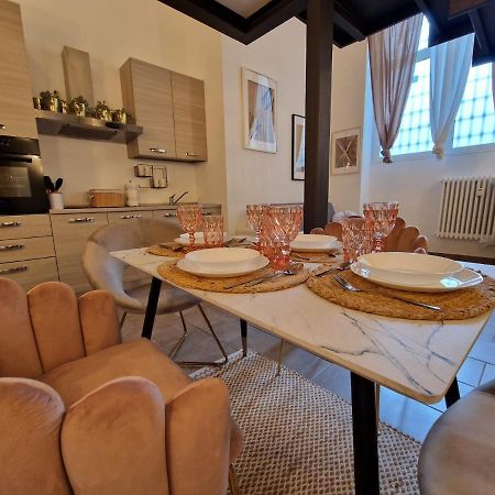 Apartamento Regina Milano In Porta Romana 2 - Sky Tv, Wifi E Breakfast Box Exterior foto