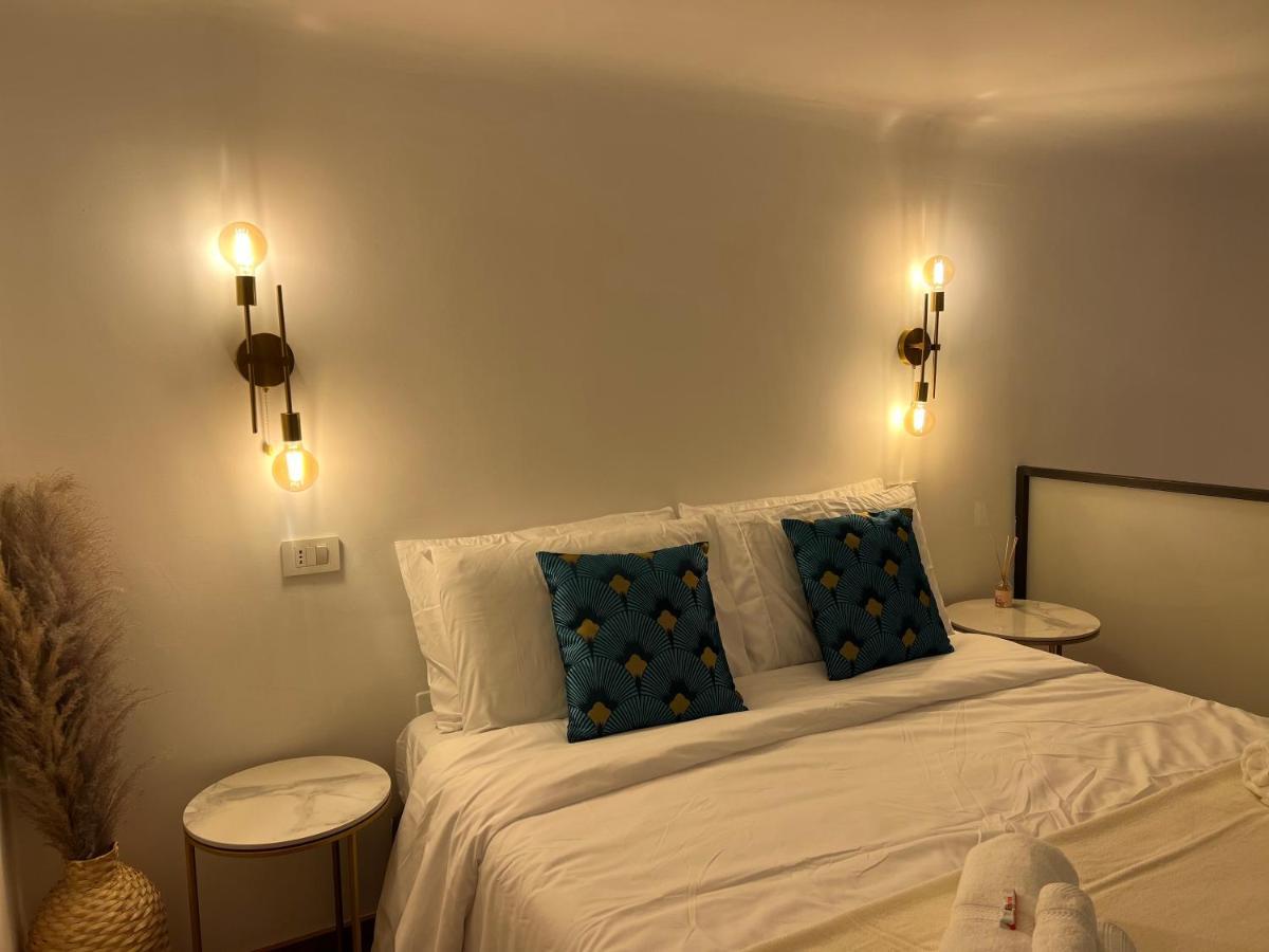 Apartamento Regina Milano In Porta Romana 2 - Sky Tv, Wifi E Breakfast Box Exterior foto