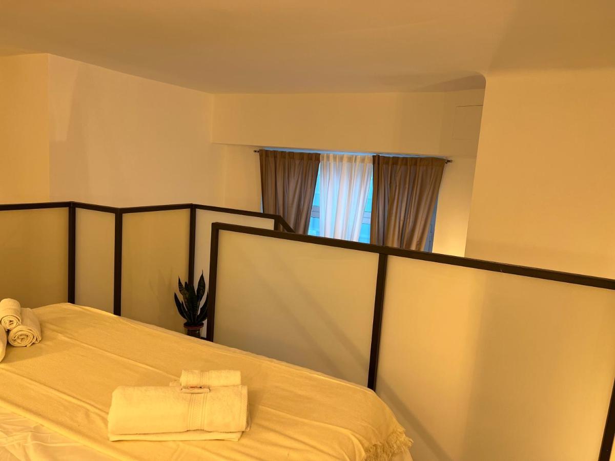Apartamento Regina Milano In Porta Romana 2 - Sky Tv, Wifi E Breakfast Box Exterior foto