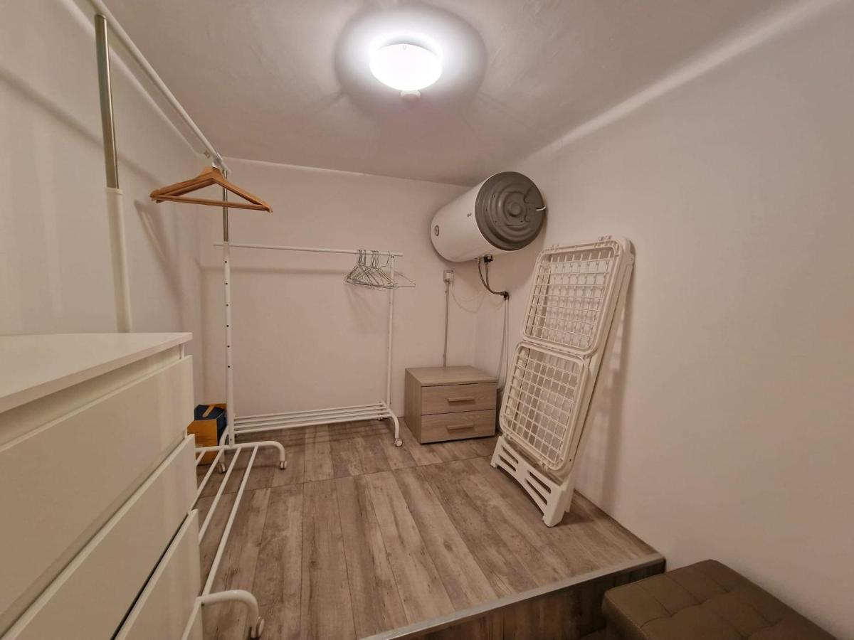 Apartamento Regina Milano In Porta Romana 2 - Sky Tv, Wifi E Breakfast Box Exterior foto